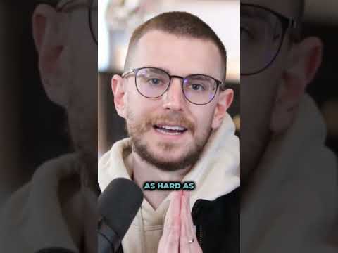 Coping with Visual Derealization in Mental Health Journeys