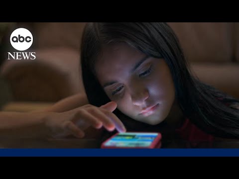 Social Media's Role in Anxiety and Mental Health Challenges